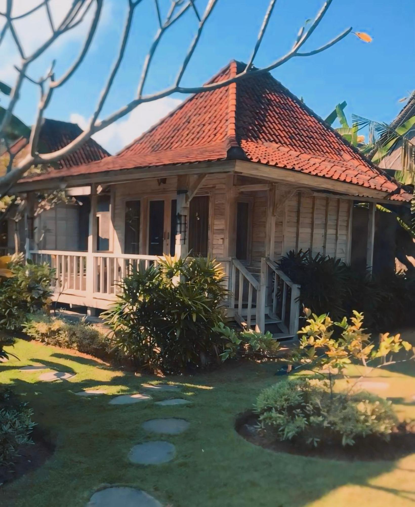 Harta Lembongan Nusa Lembongan