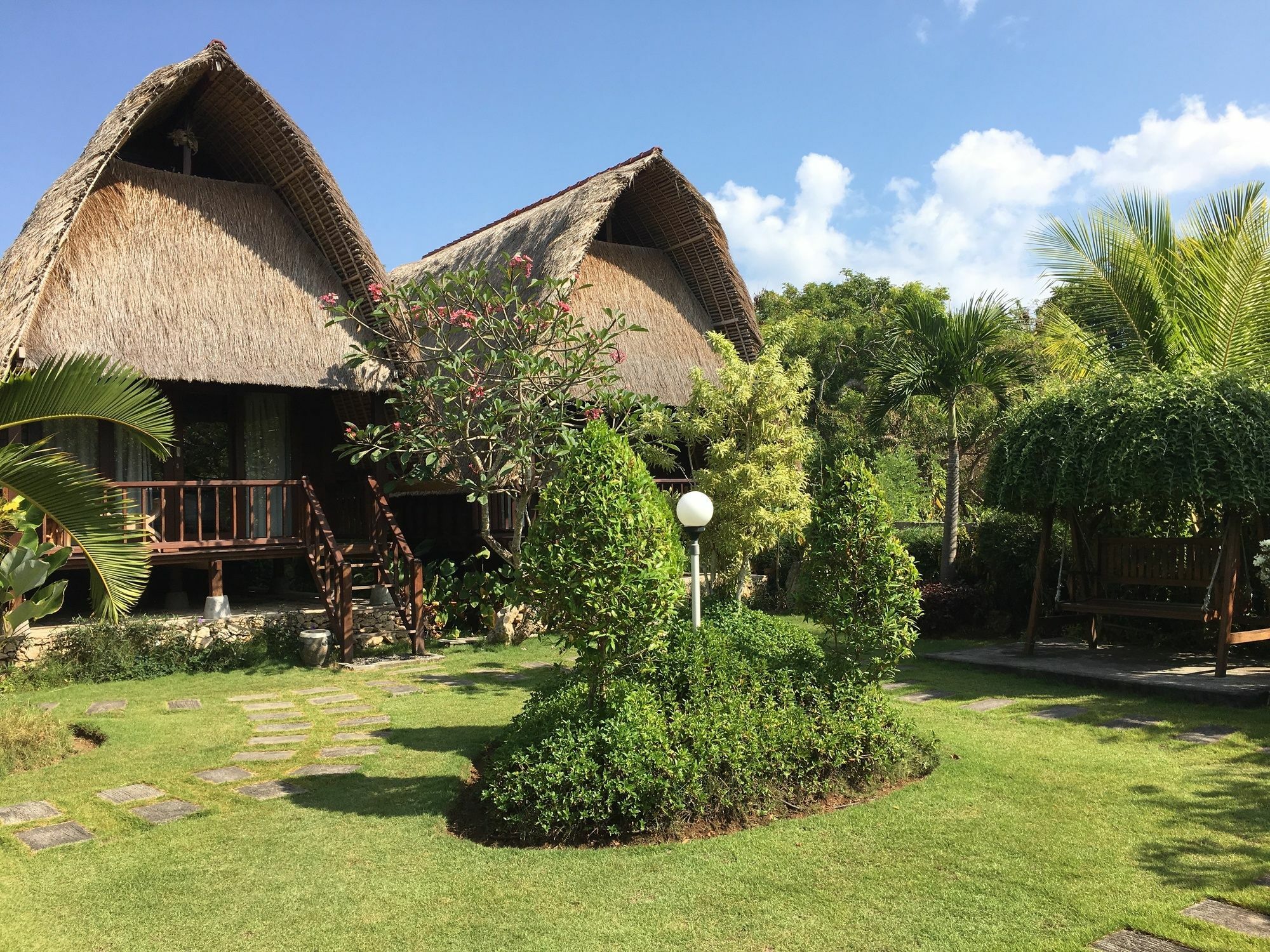 Harta Lembongan Nusa Lembongan